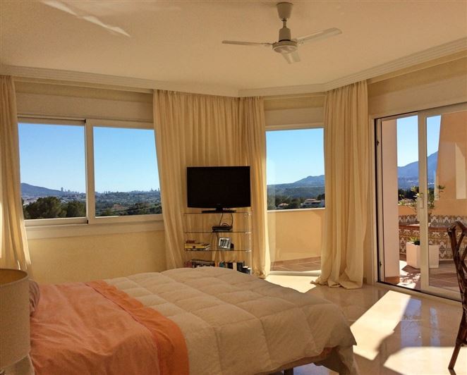 Image No.26-3 Bed Villa for sale