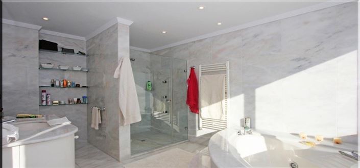 Image No.31-3 Bed Villa for sale