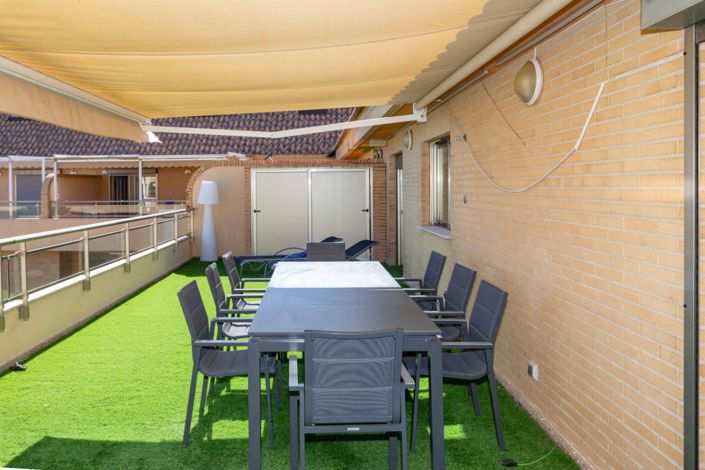 Image No.26-4 Bed Penthouse for sale