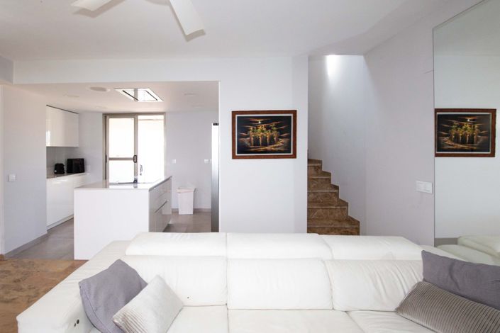 Image No.10-4 Bed Penthouse for sale