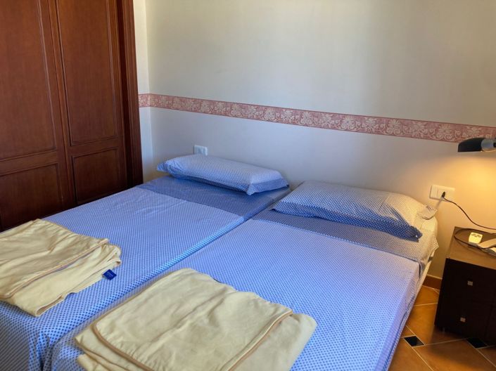 Image No.9-2 Bed Townhouse for sale