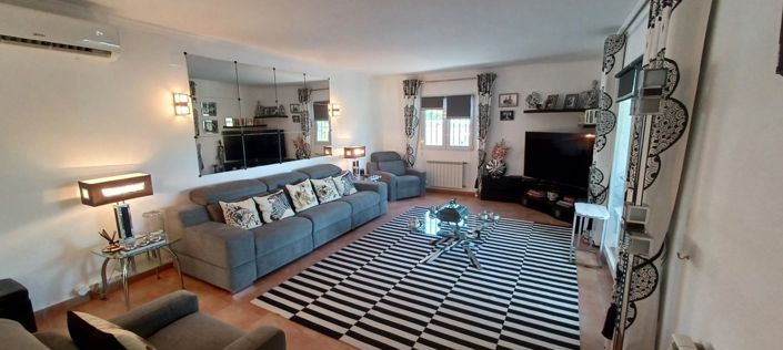 Image No.4-3 Bed Villa for sale