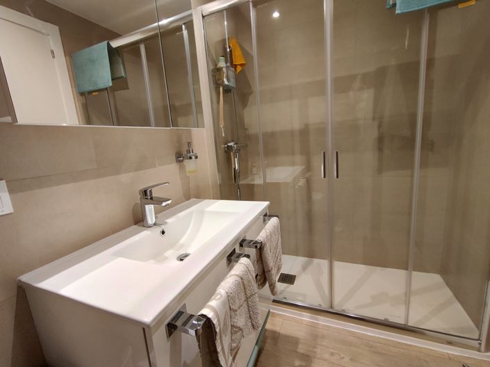 Image No.18-4 Bed Penthouse for sale