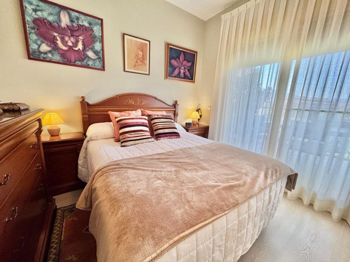 Image No.39-3 Bed Apartment for sale