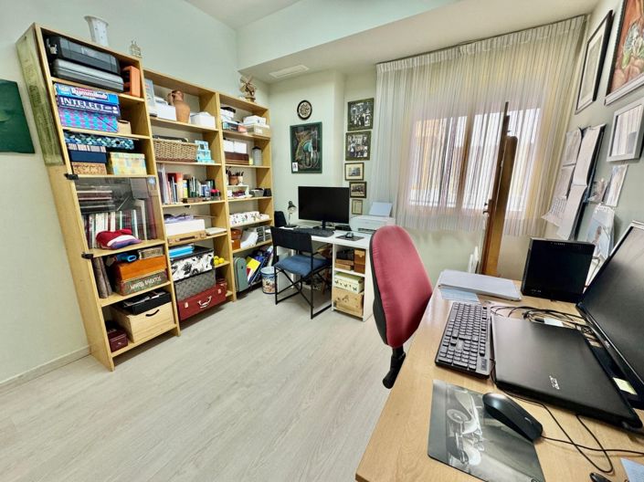 Image No.45-3 Bed Apartment for sale