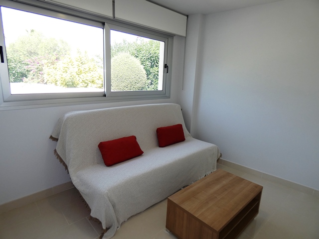 Image No.16-4 Bed Property for sale