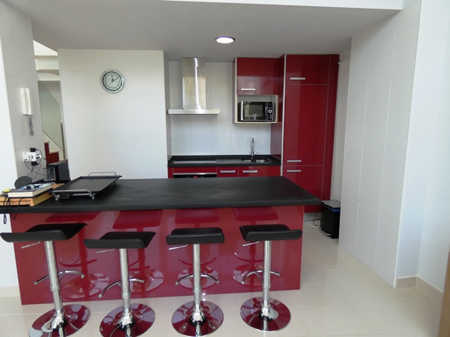 Image No.5-4 Bed Property for sale