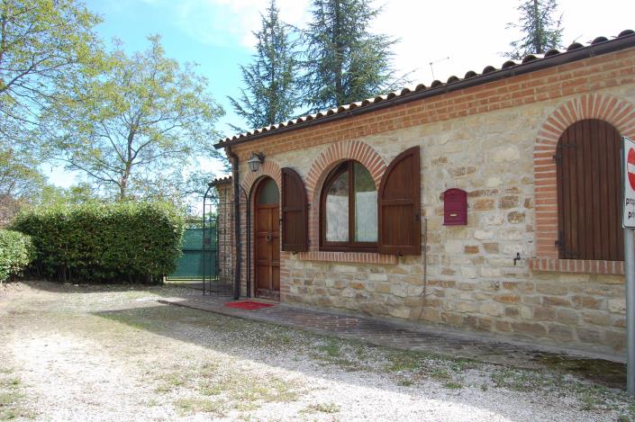 Image No.4-2 Bed Cottage for sale