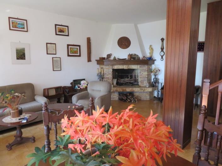 Image No.11-3 Bed House for sale