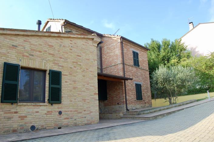 Image No.5-3 Bed Country House for sale