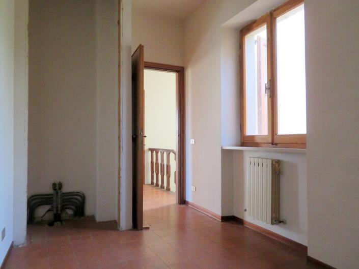 Image No.15-3 Bed Farmhouse for sale