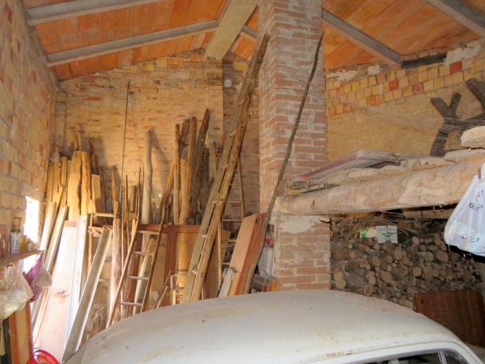 Image No.17-3 Bed Farmhouse for sale