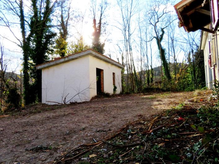 Image No.18-3 Bed Farmhouse for sale