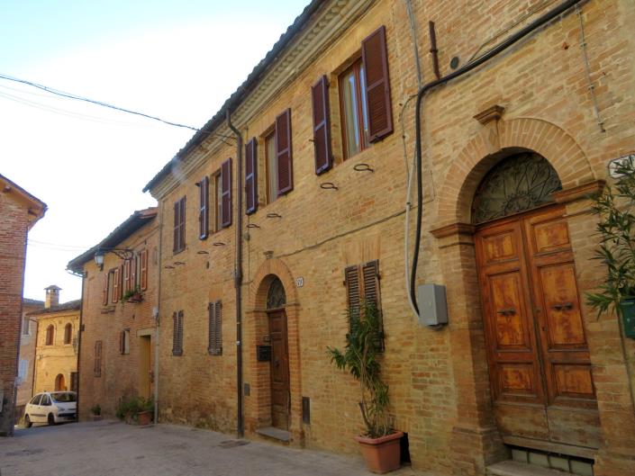 Image No.3-6 Bed Townhouse for sale