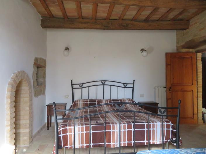 Image No.24-4 Bed Country House for sale