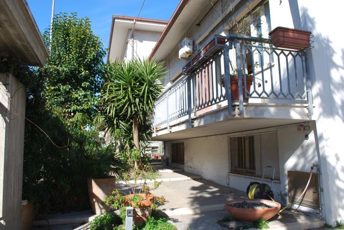 Image No.4-3 Bed Villa for sale