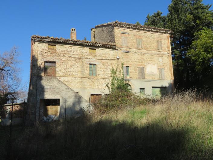 Image No.7-10 Bed Country Property for sale