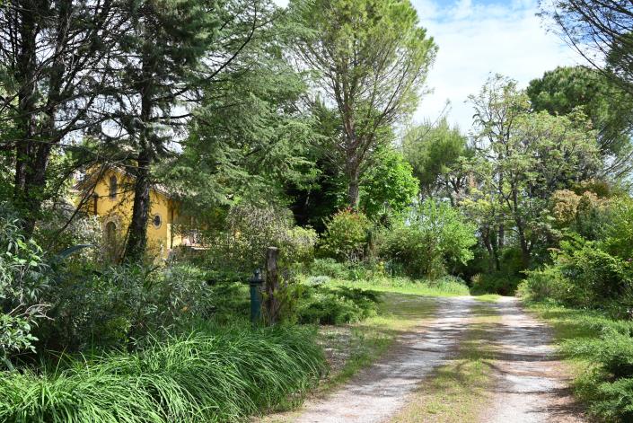 Image No.4-6 Bed Villa for sale