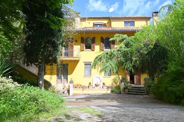 Image No.8-6 Bed Villa for sale