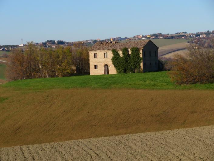 Image No.7-4 Bed Farmhouse for sale