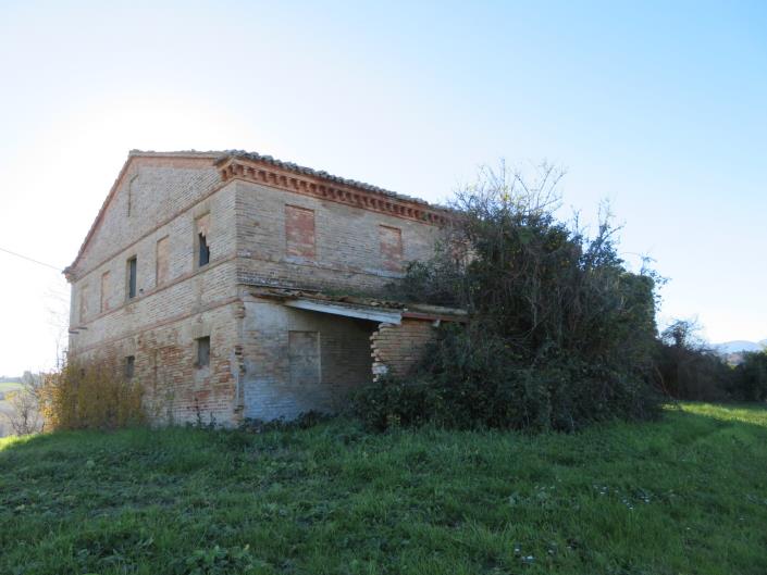 Image No.6-4 Bed Farmhouse for sale