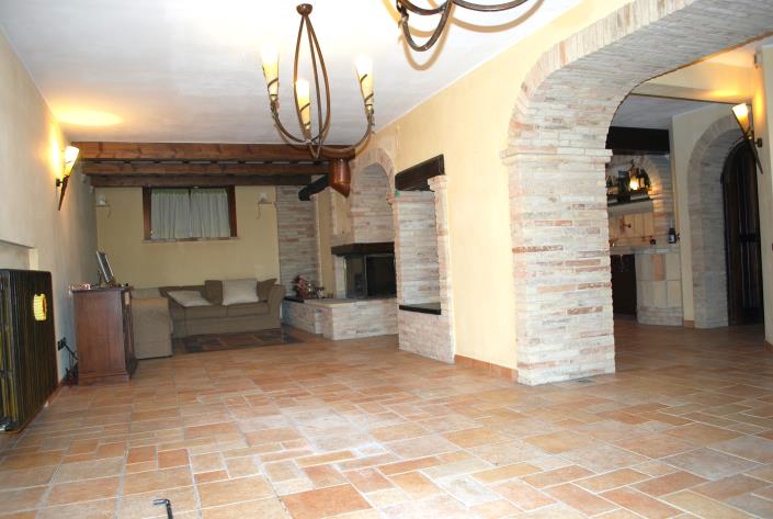 Image No.28-3 Bed Semi-Detached for sale