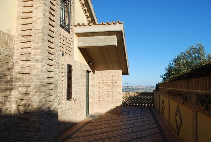 Image No.8-3 Bed Semi-Detached for sale