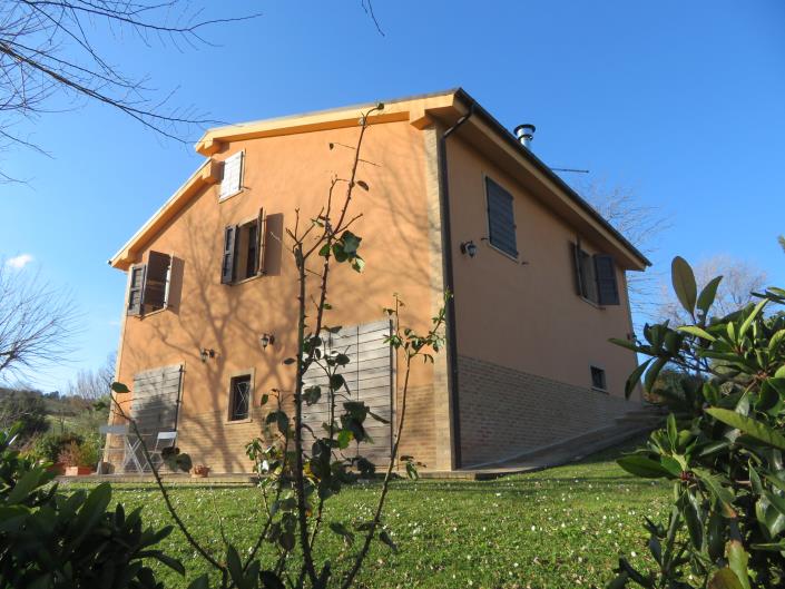 Image No.13-3 Bed Country House for sale