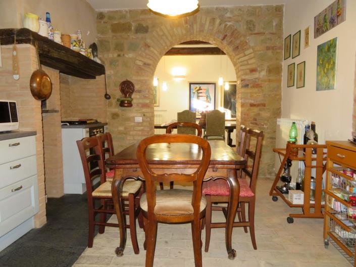 Image No.28-3 Bed Country House for sale