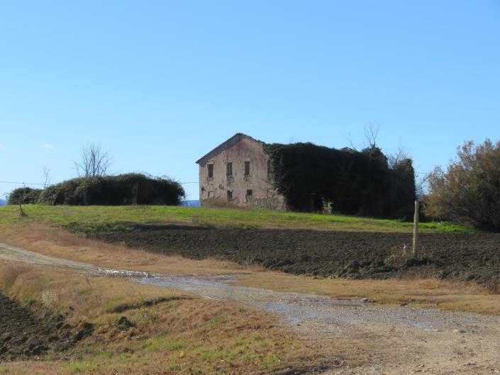 Image No.11-3 Bed Farmhouse for sale