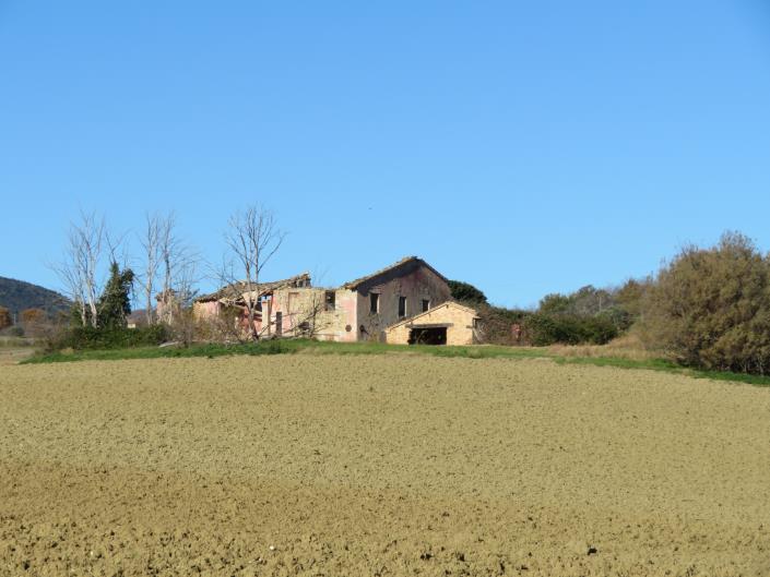 Image No.15-3 Bed Farmhouse for sale