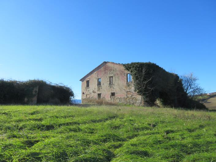 Image No.4-3 Bed Farmhouse for sale