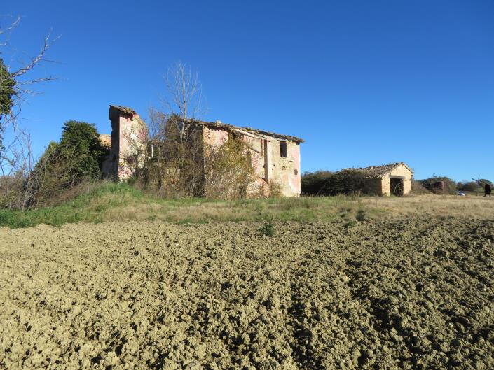 Image No.6-3 Bed Farmhouse for sale