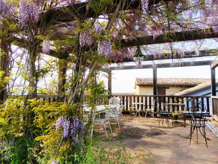 Image No.21-3 Bed Country Property for sale