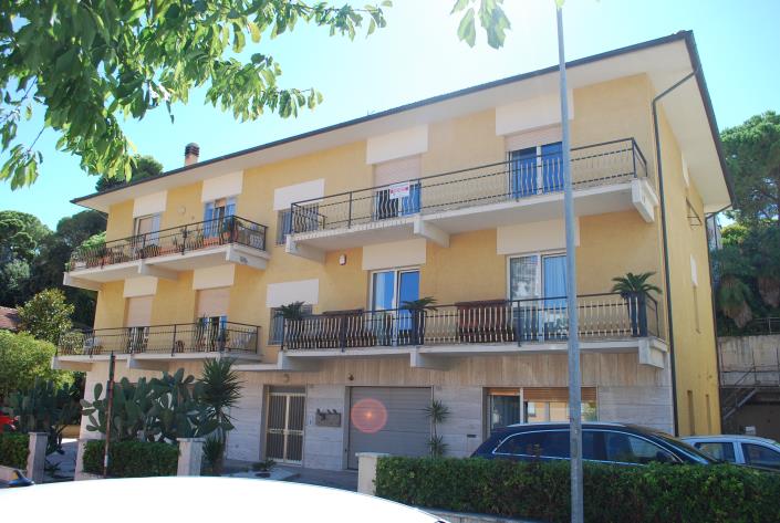 Image No.2-3 Bed Apartment for sale