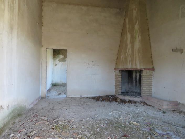 Image No.8-5 Bed Farmhouse for sale