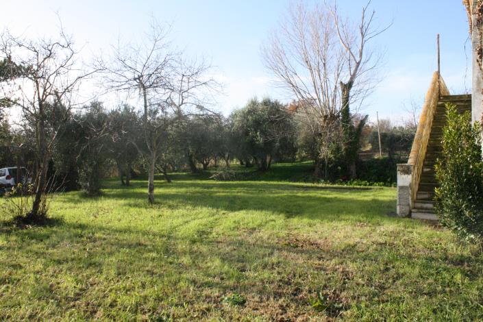 Image No.13-4 Bed Farmhouse for sale