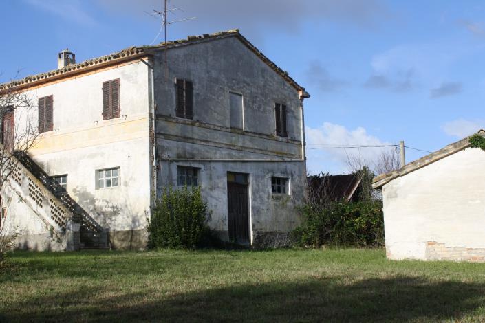 Image No.6-4 Bed Farmhouse for sale