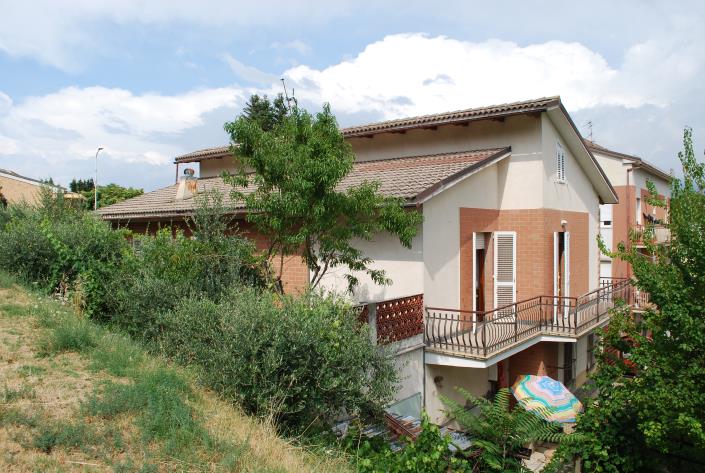 Image No.3-2 Bed House/Villa for sale