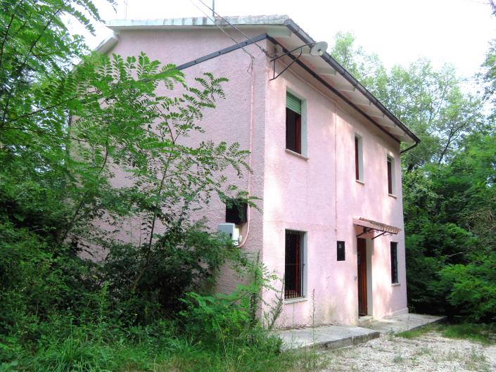 Image No.2-5 Bed Country Property for sale