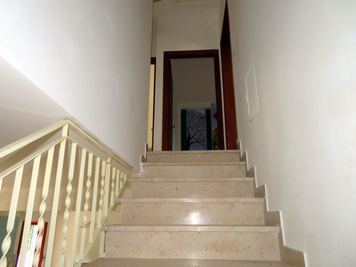 Image No.7-5 Bed Country Property for sale