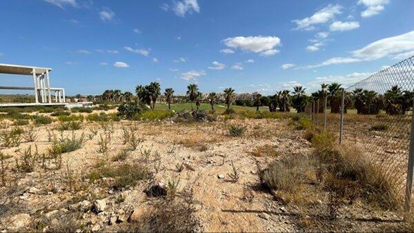 Image No.27-4 Bed Land for sale