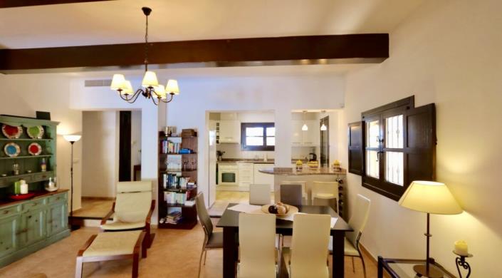 Image No.8-4 Bed Villa for sale