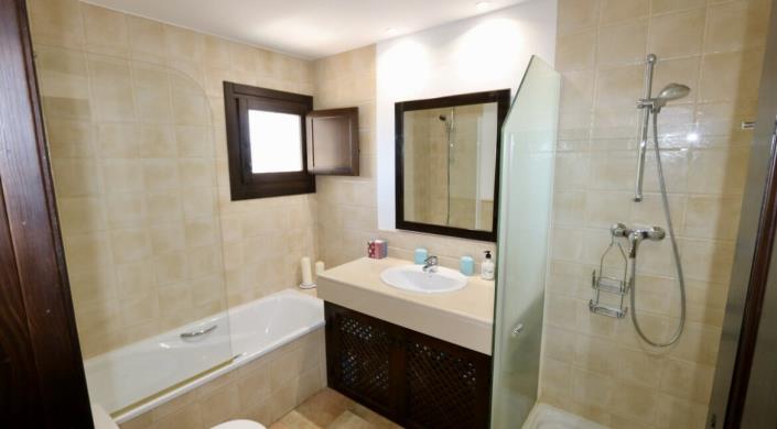 Image No.15-4 Bed Villa for sale