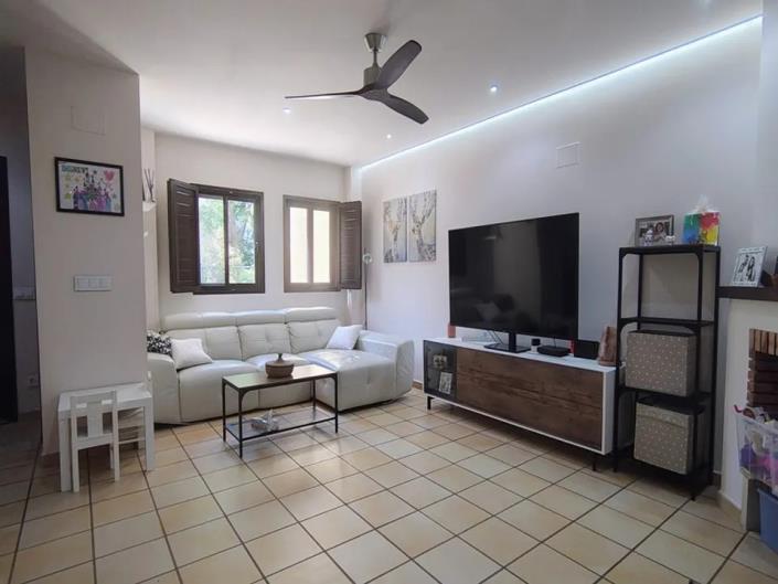 Image No.8-3 Bed Villa for sale