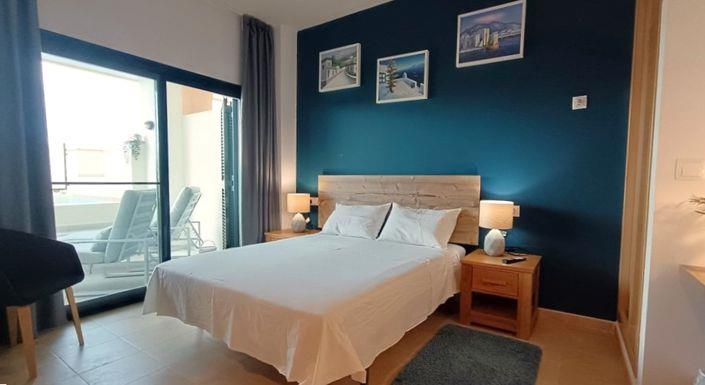 Image No.21-2 Bed Apartment for sale