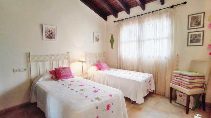 Image No.22-3 Bed Villa for sale