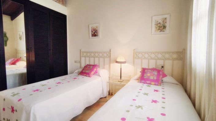 Image No.23-3 Bed Villa for sale