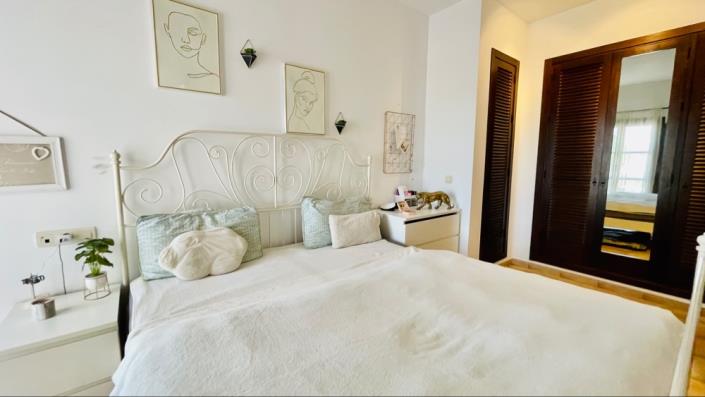 Image No.30-3 Bed Villa for sale