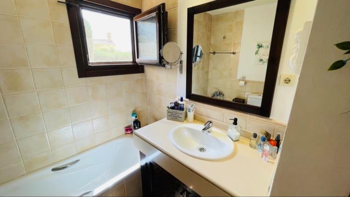 Image No.33-3 Bed Villa for sale